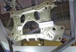 低圧鋳造 サスペンションメンバー